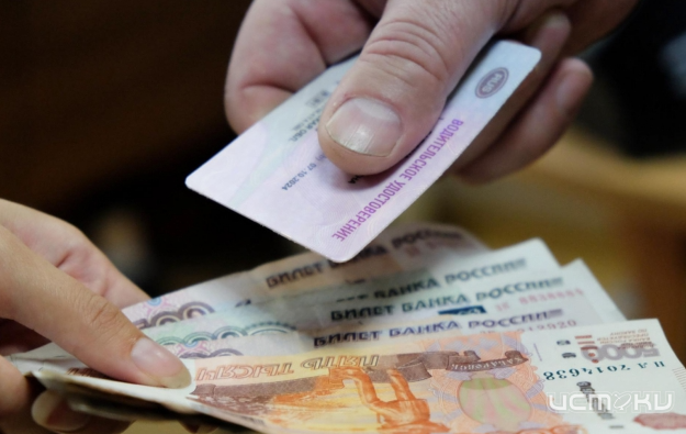 В Орловской области экс-начальника отделения ГИБДД признали виновным в коррупции