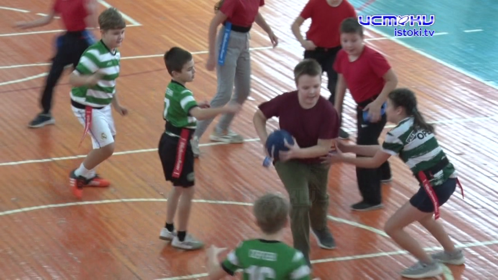 Во дворце спорта "Училище олимпийского резерва" прошел фестиваль по тэг-регби