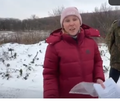 Жители села Спасское в Орловском муниципальном округе пожаловались на чудовищное состояние единственной дороги 