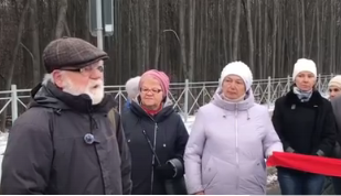 Жители улицы Орловских Партизан недовольны качеством "принятой" дороги 