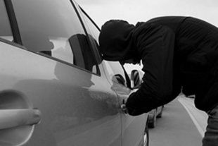 Двое орловчан угнали «Ауди» у пенсионера