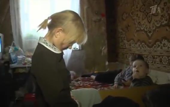 В передаче «Мужское/женское» показали орловскую семью, живущую в нечеловеческих условиях