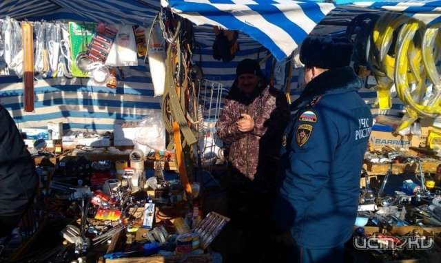 В Колпнянском районе провели рейд по незаконной пиротехнике