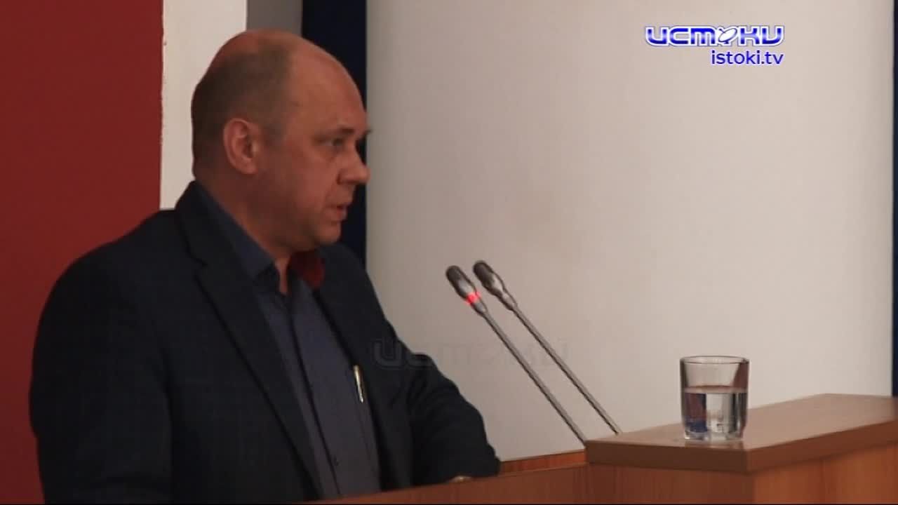 Орловские парламентарии собрались на очередную сессию. Глава региона и глава города не удостоили своим визитом заседание депутатов