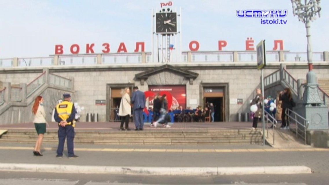 Главной транспортной компании — 17 лет! Сотрудники РЖД отметили второй профессиональный праздник 