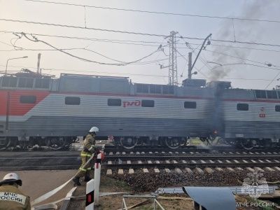 Поезд пожар Под Орлом загорелся локомотив