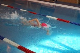 Спасатели Орловщины соревновались в плавании