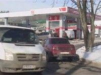 Правительство России приняло решение заморозить цены на нефтепродукты и электричество