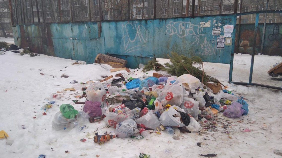 Жители Орловщины сообщают о перебоях с вывозом мусора