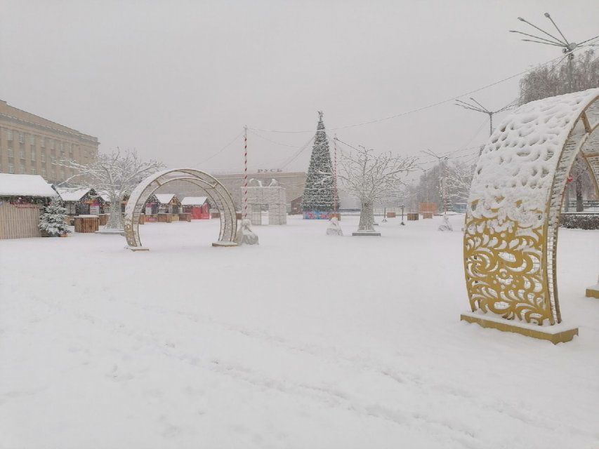 Глазами очевидцев: в Орёл пришла зимняя сказка