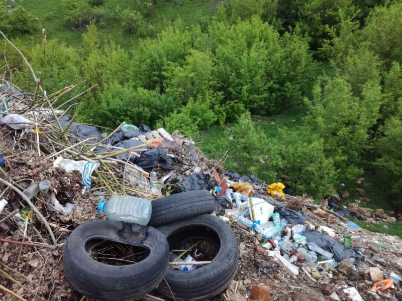 Возле орловской ТЭЦ годами скапливается мусор