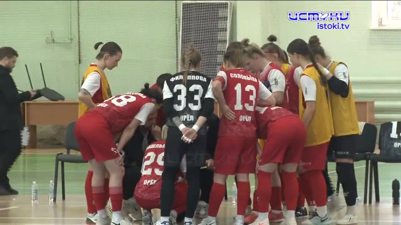 15 футбольных девичьих команд со всей России приезжали недавно в Орел