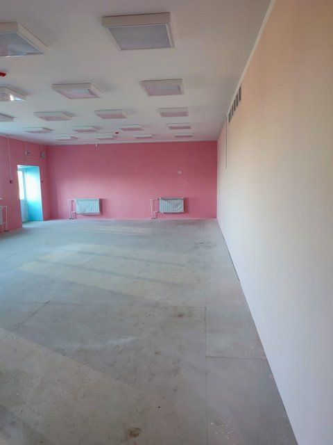 «Внутри уже тепло и уютно» — Юрий Парахин рассказал о ходе строительства детского сада на ул. Кузнецова