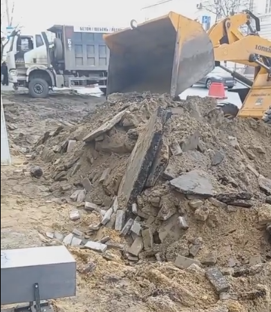 Ремонт возле площади Карла Маркса в Орле займет около месяца, обещают чиновники.