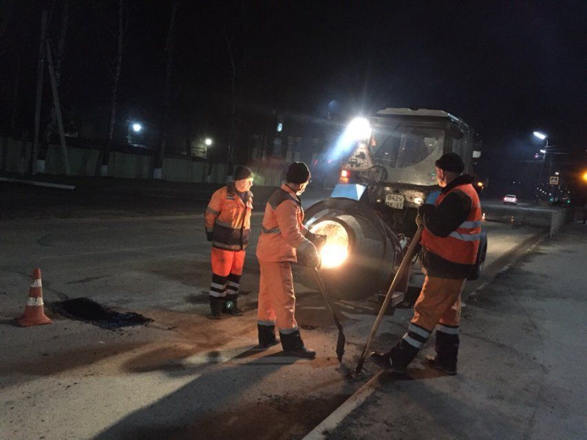УКХ: снятый с орловских улиц асфальтогранулят уйдет по назначению