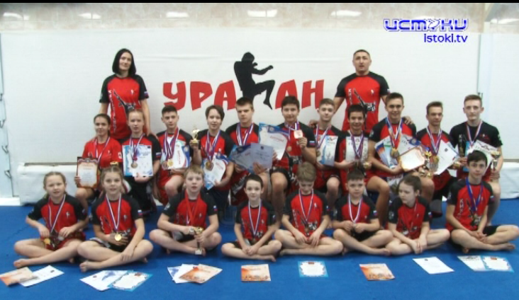 Более 50 медалей и это только начало. Воспитанники бойцовского клуба «Ураган» за три месяца 2022 года стали участниками пяти престижных турниров