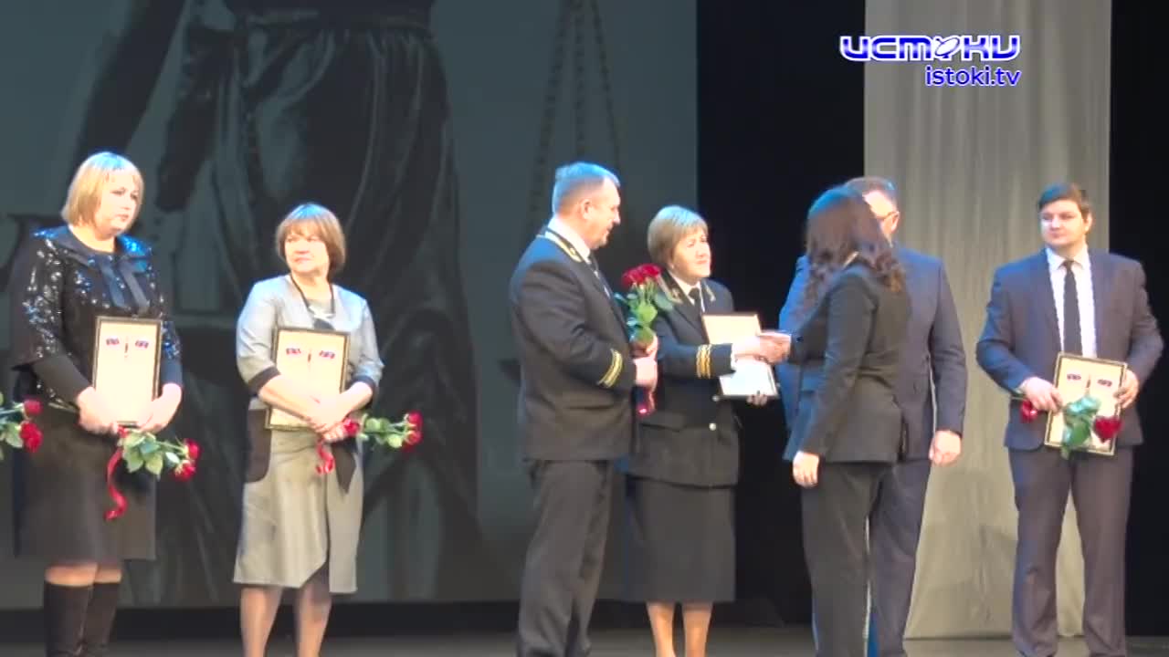 На Красный мост привезут новые бригады строителей, именитый боксёр возглавил орловскую спортшколу, в «Орловском полесье» начались экскурсии к зубрам. ...