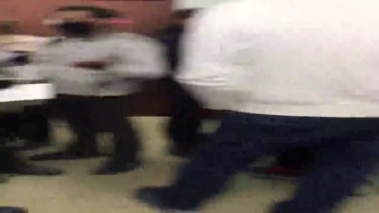 В разгар пандемии орловчане для прохождения медкомиссии вынуждены толпиться в узких коридорах центра «Доверие»