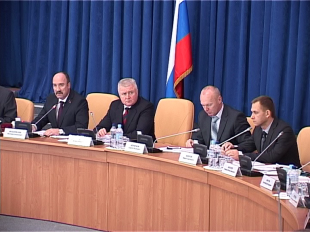 Депутаты о продаже алкоголя, прожиточном минимуме для детей и первом бизнес-омбудсмене области 