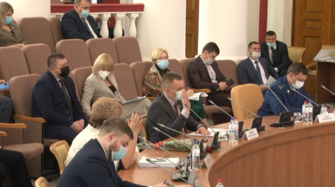 В облсовете обсудили отставку мэра Орла, а чиновники закупили сухпайки для детей по завышенным ценам