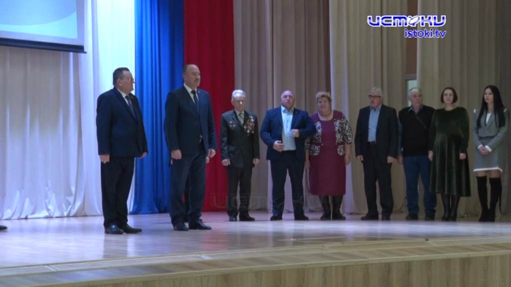 Народные избранники собрались в Змиевке 