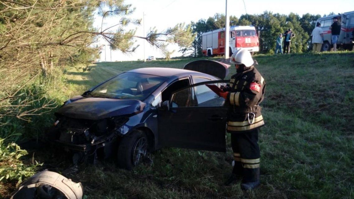 На Орловщине водитель уснул за рулем и снес опору ЛЭП