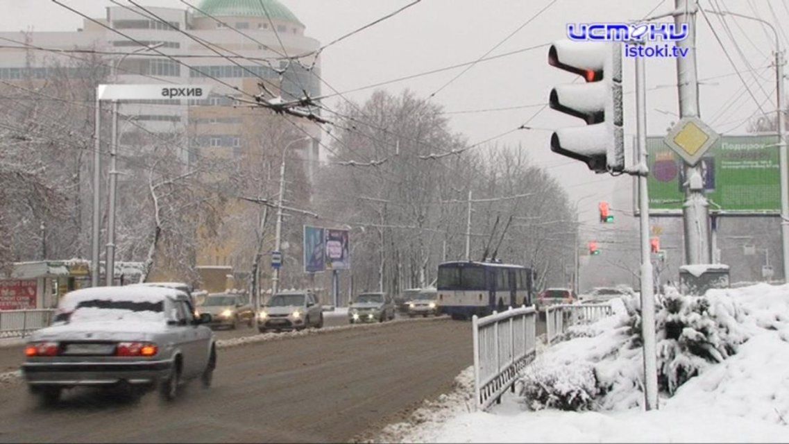 Москвичи не будут ремонтировать Красный мост, а власти ищут того, кто будет убирать Орел зимой