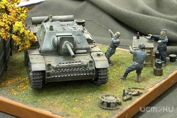 В Орле покажут военную технику в миниатюре