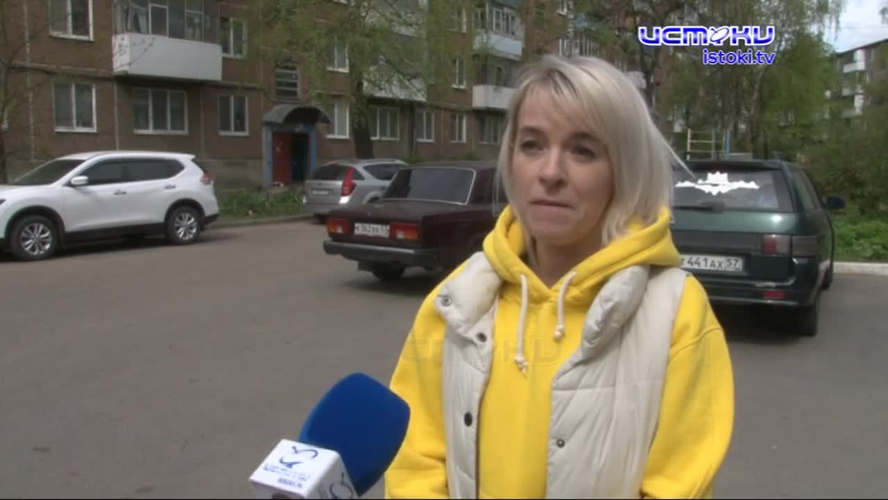 Течет вода из розеток? Отключите свет. Советует управляющая компания одинокой маме с детьми на ул. Рощинская