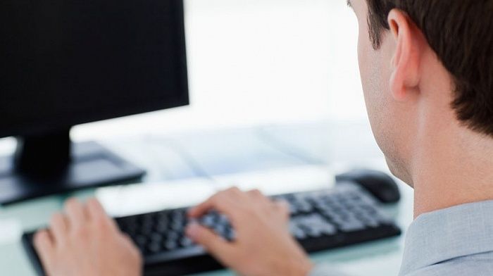 Орловчанина посадили на три года за распространение детской порнографии