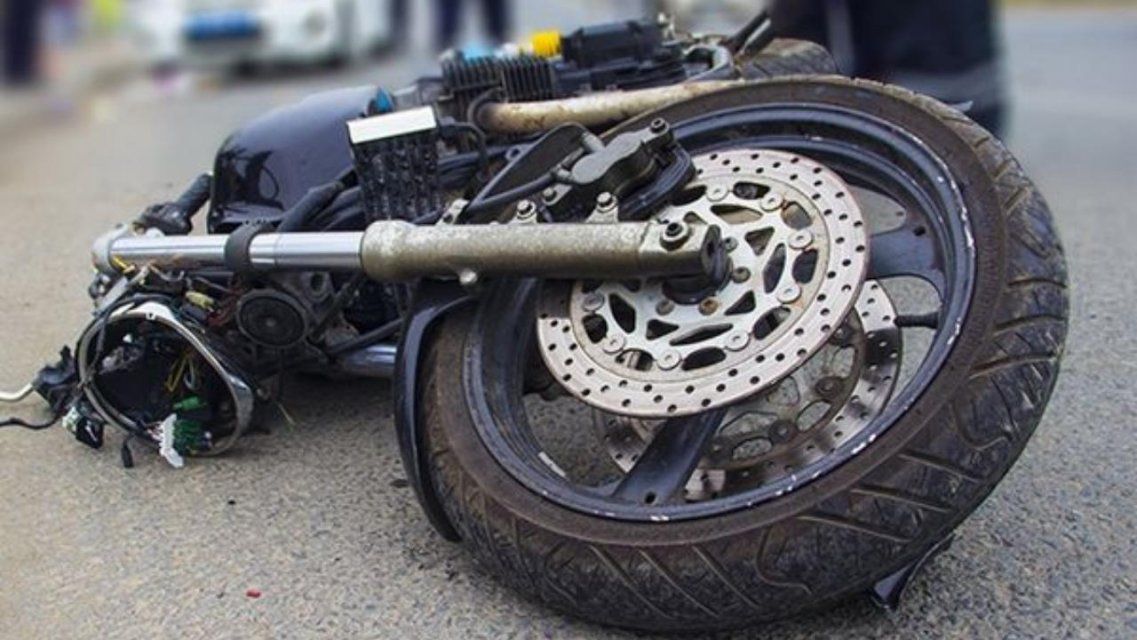 На Орловщине двое 15-летних подростков влетели на скутере в мотоцикл