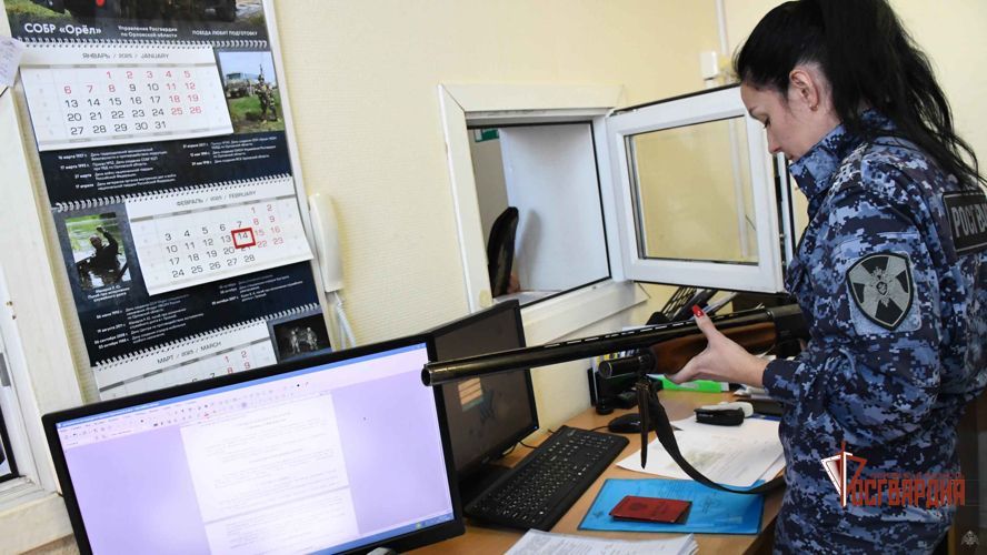 Орловчанин нашел ствол и сдал сотрудникам Росгвардии 