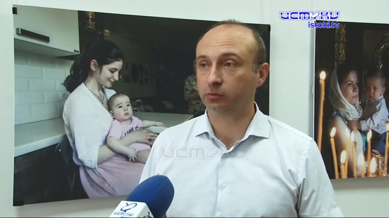 В Орле открылась выставка "Нежность материнства"