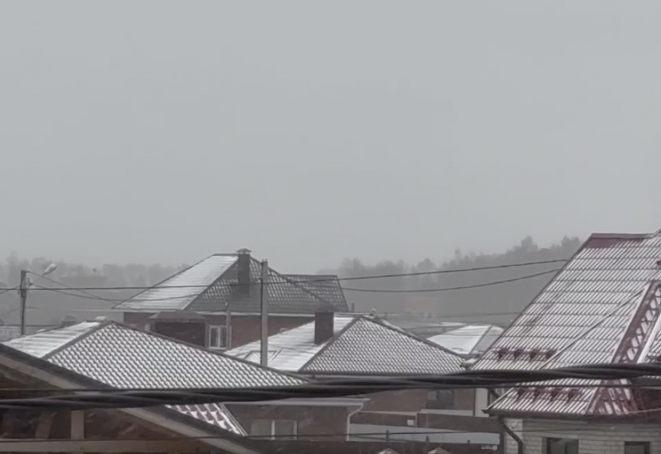 Утренний снег сегодня удивил орловчан