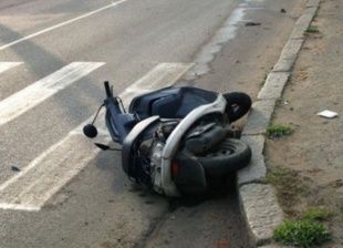 В Орле водитель скутера не справился с управлением