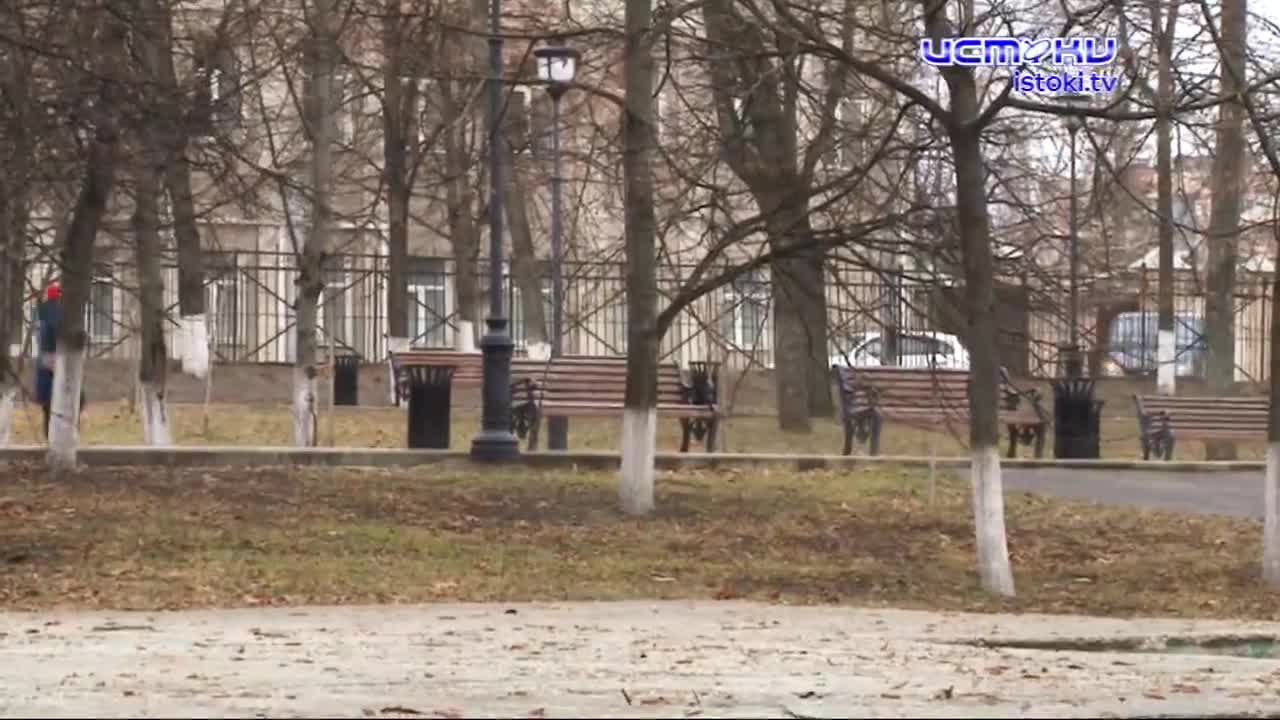 Исторический яблоневый сад в городском парке культуры и отдыха решили возродить. Новые яблони дарит городу орловская компания «32»