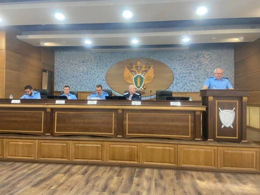 "Отсутствие системного характера работы" (с)