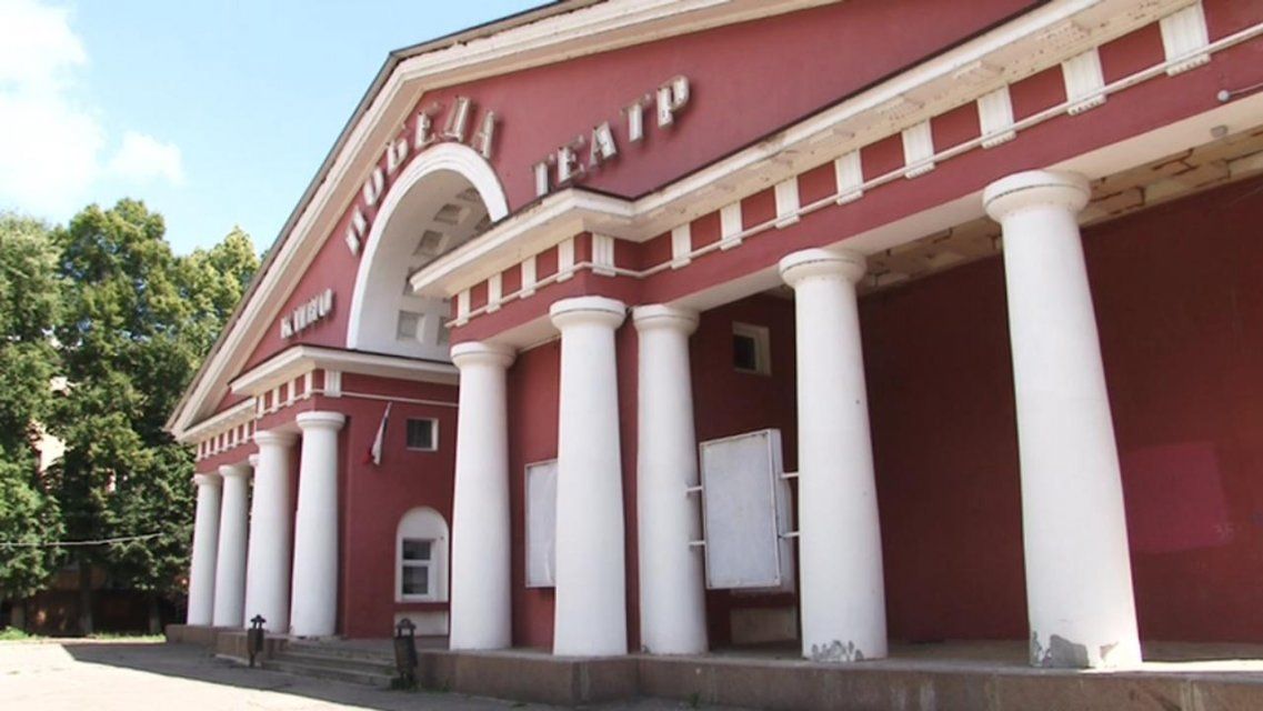 ЗАГС или храм? Орловчане гадают, что будет на месте кинотеатра «Победа»