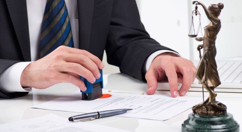 Как заменить юридический отдел на предприятии