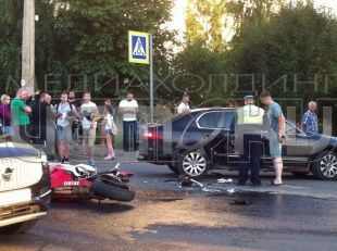 В Орле на улице Рощинской насмерть разбился мотоциклист