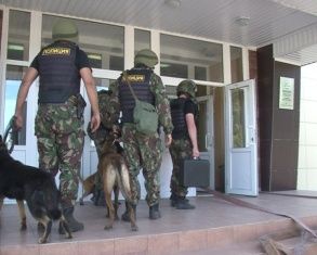 Новости за 90 секунд: в Орле к юбилею реконструируют улицу Горького, полицейские провели масштабные антитеррористические учения, а на строительство набережных уже потратили 126 миллионов рублей