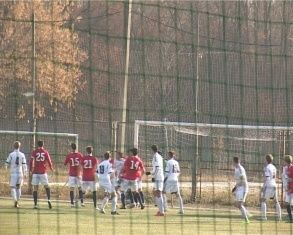 ФК "Орёл" поднялся с последнего места 