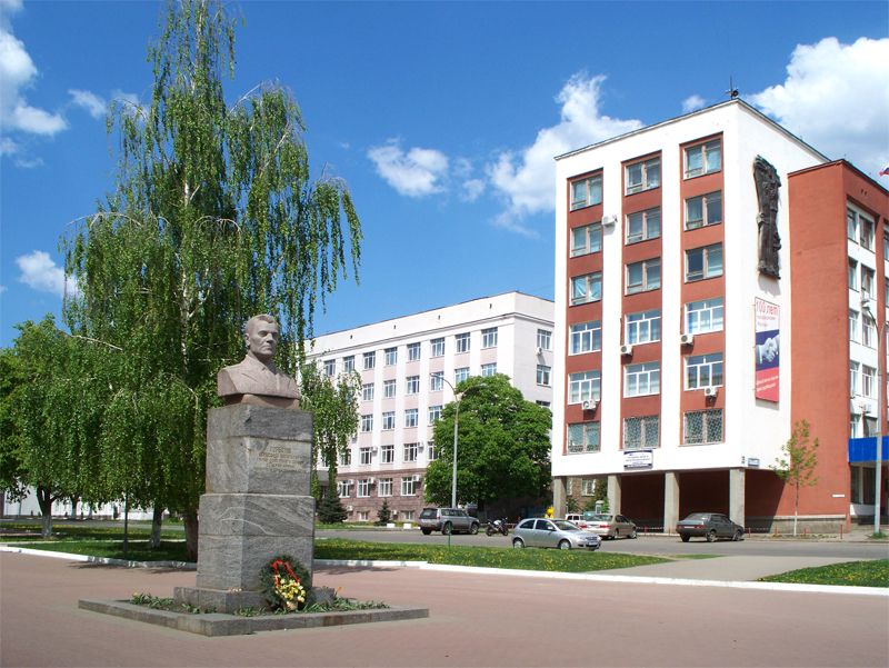 На бульваре Победы в Орле организуют двустороннее движение