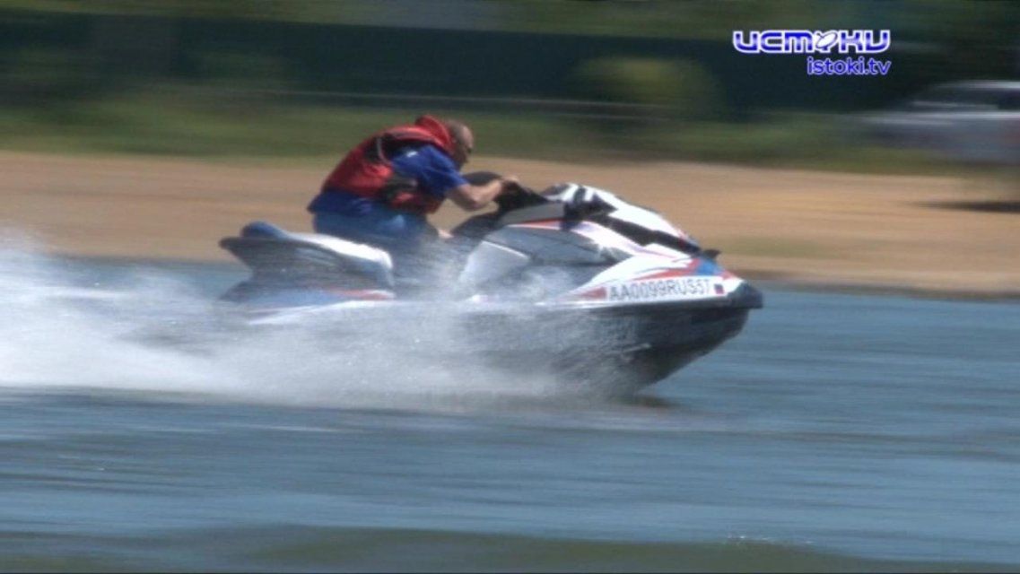 Гоняли на время и спасали утопающего: орловские сотрудники МЧС соревновались между собой