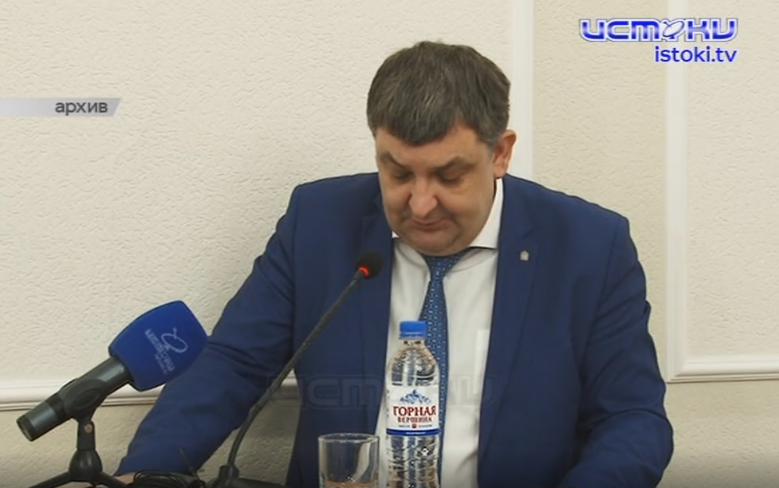 Чиновник, которого обвиняли в невыполненных работах на стадионе Ленина, вновь появился в кресле чиновника