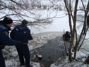 5-летний мальчик утонул, провалившись под лед