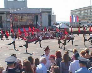 Прямая трансляция Парада Победы в Орле 