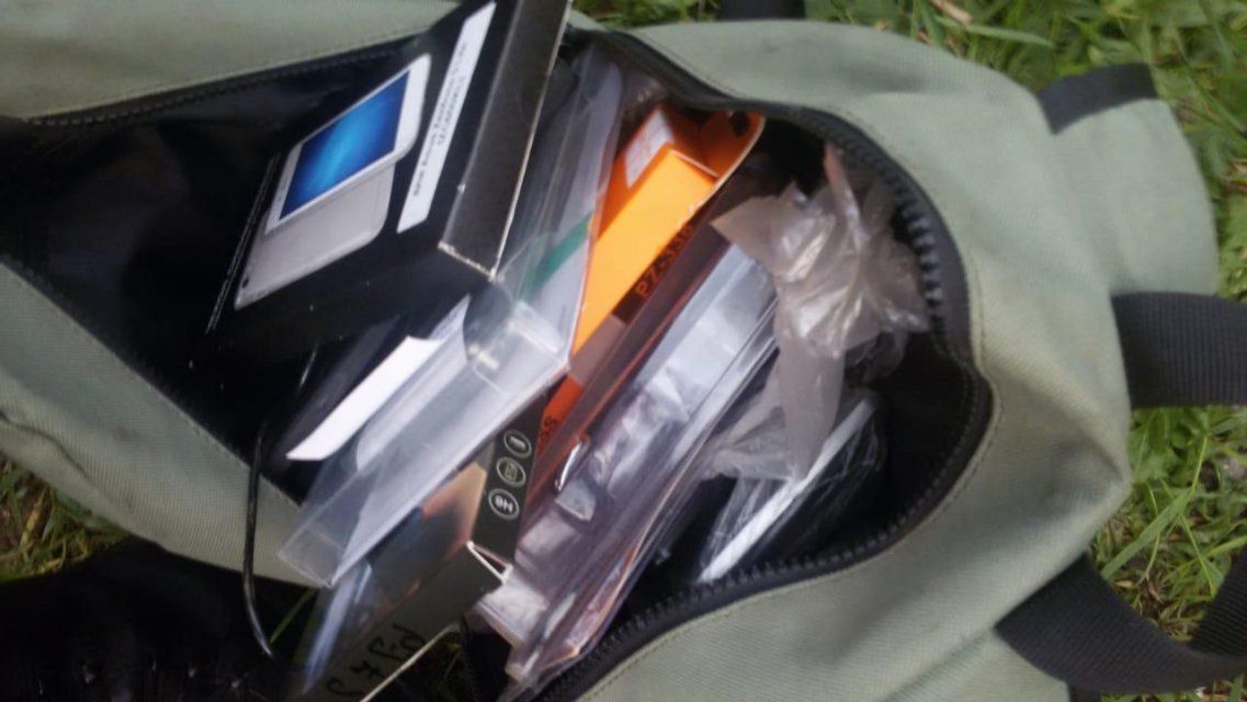 На рассвете в Орле поймали подростка с целым рюкзаком краденого