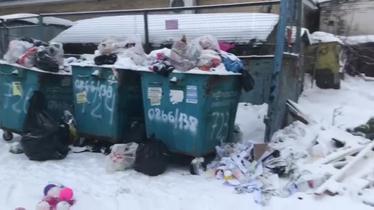 4 Курская снова мусор