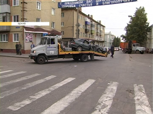 Новости за 90 секунд: будут судить полицейского за ДТП, в котором погибла жена мэра, заместитель Берникова строит дом за 10 миллионов рублей, а в субботу орловчане смогут увидеть Вику Цыганову вживую